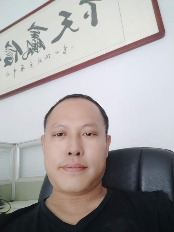 山丘的第一张照片--南京中老年相亲网